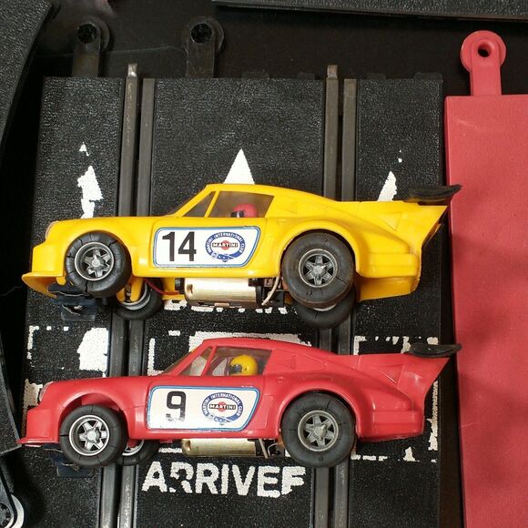 Scalextric Vintage Slot Car Racing Set 2 Porsche Carreras Tri-ang Made in France - Picture 2 of 12